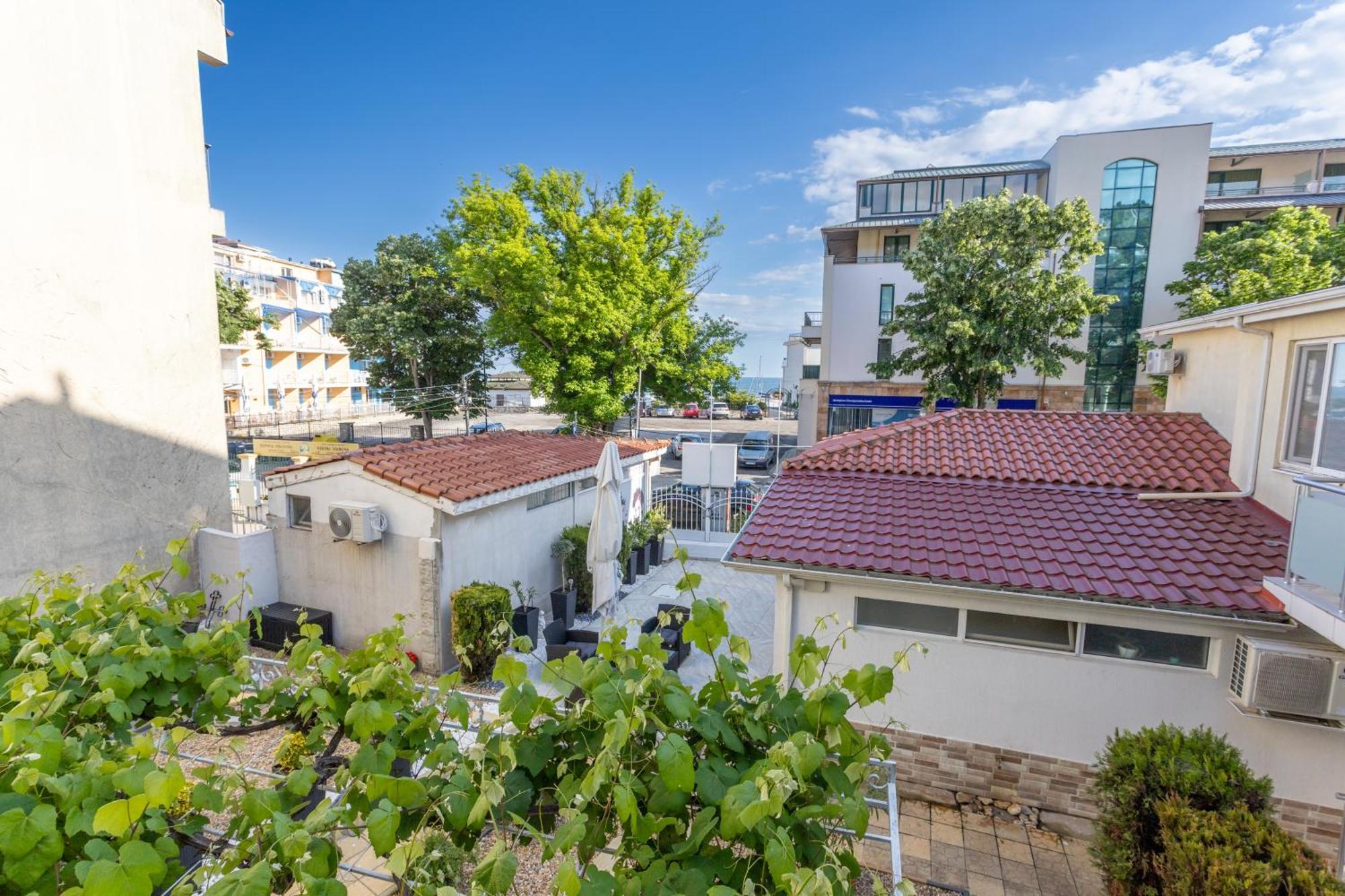Guest House Desi - Къща За Гости Деси Balchik Exterior photo