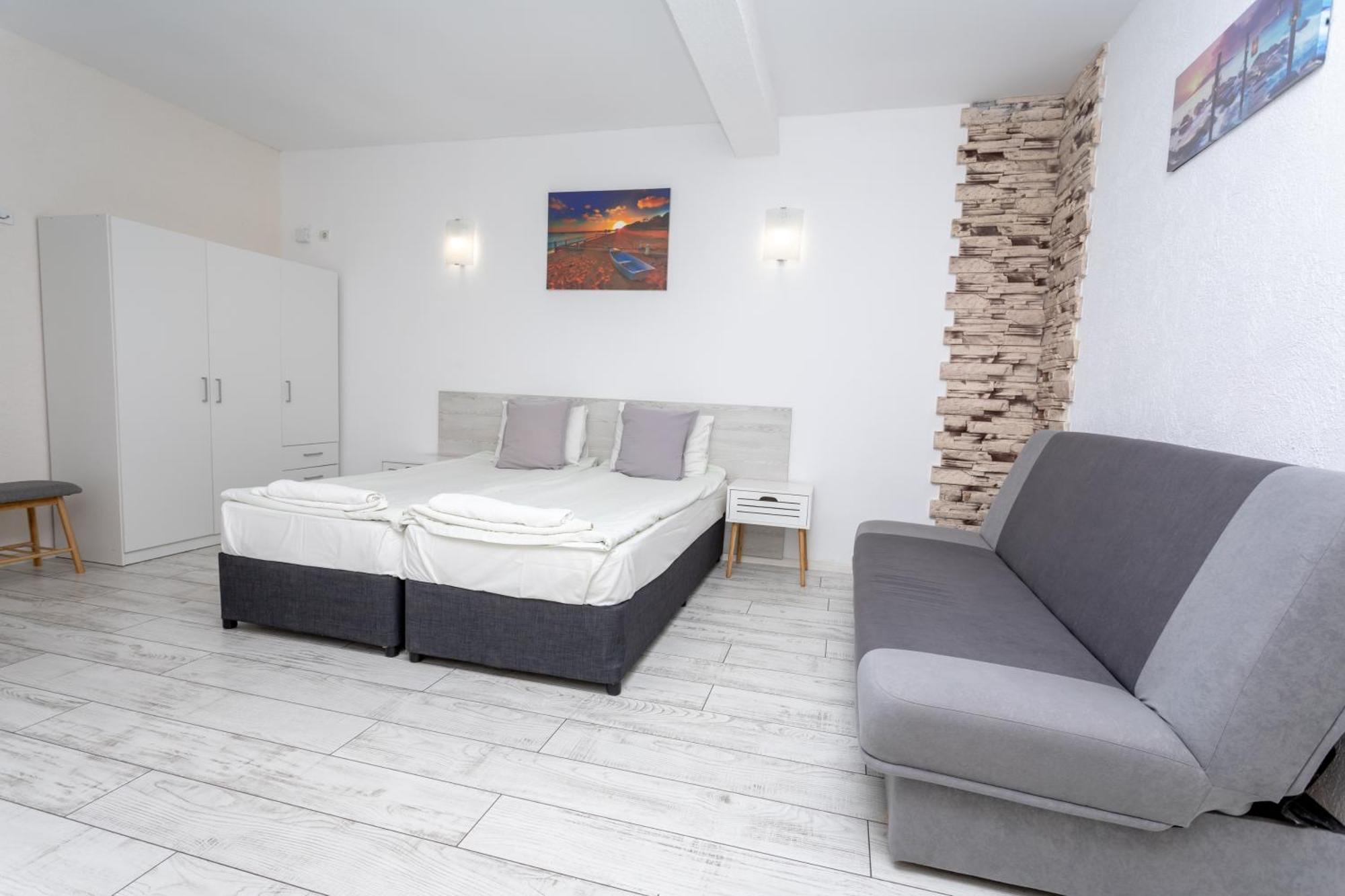 Guest House Desi - Къща За Гости Деси Balchik Exterior photo